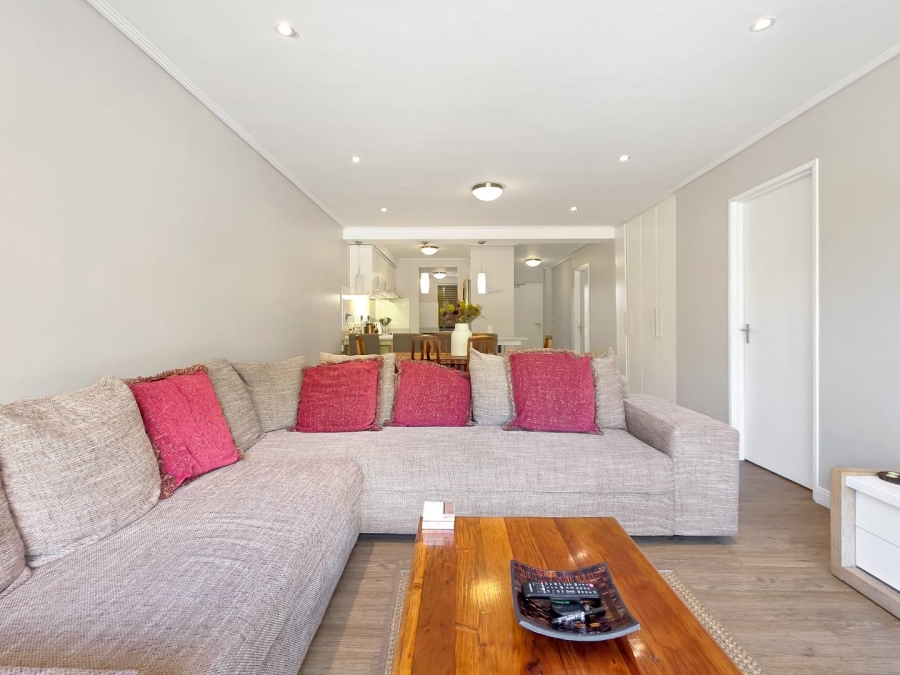 2 Bedroom Property for Sale in Vredehoek Western Cape